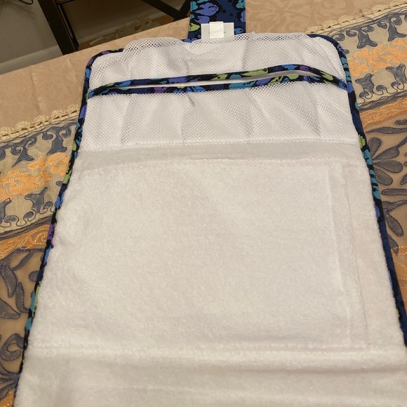 Vera Bradley changing pad clutch in indigo pop - Picture 6 of 11